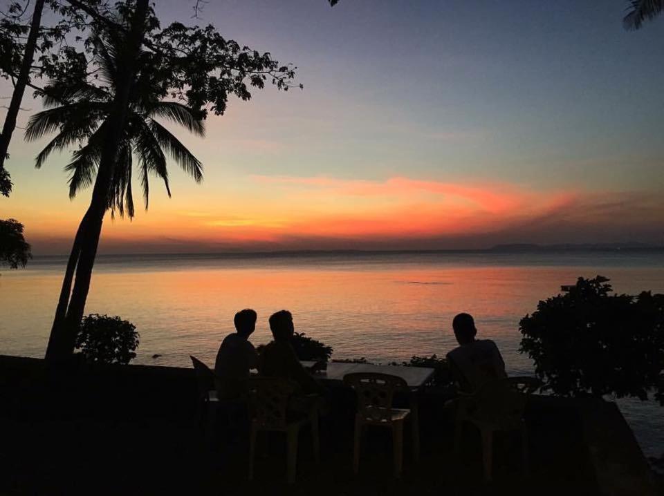 Villa Milagros Dive Inn Anilao Mabini  Luaran gambar